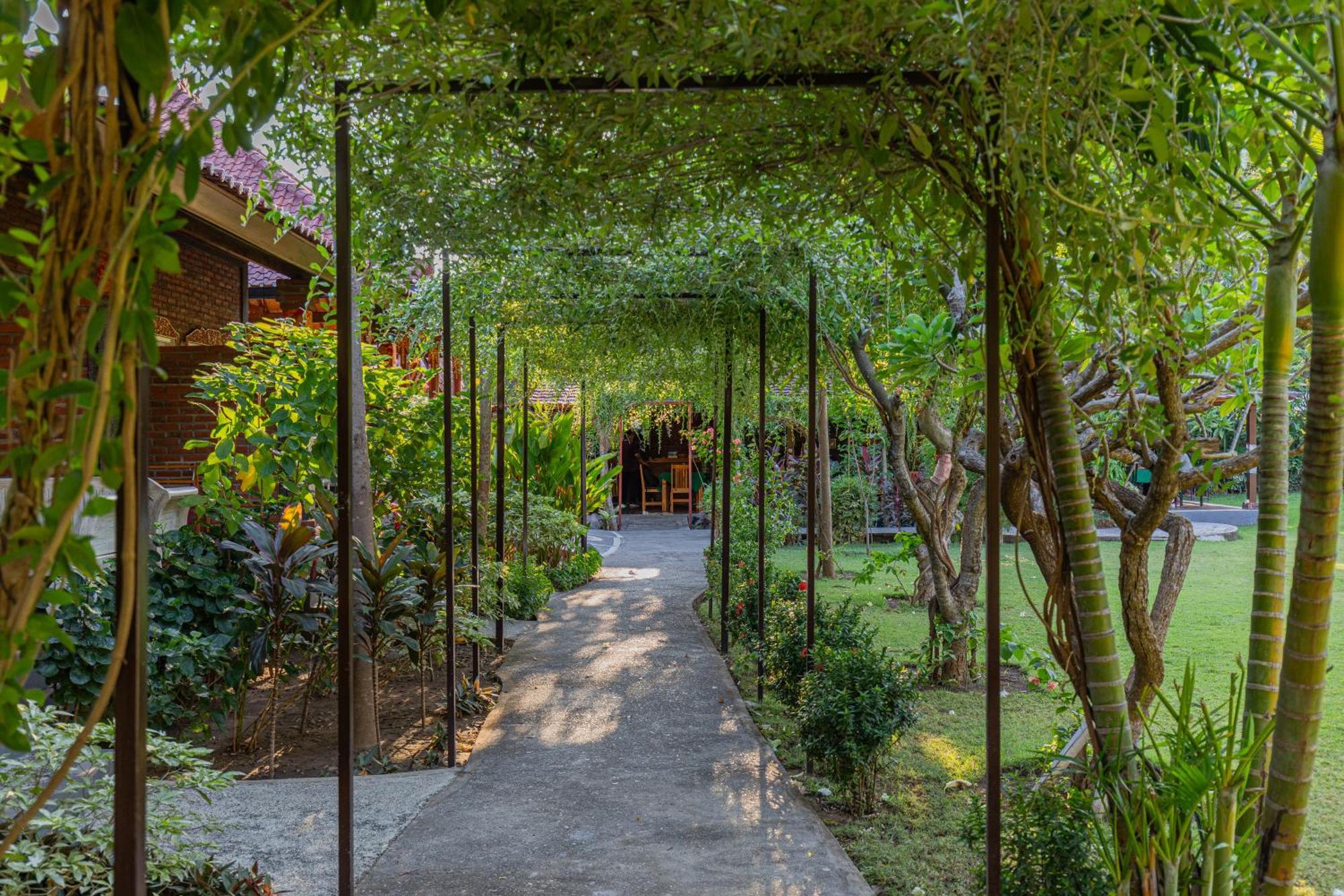 מלון Pemuteran Taman Bidadari Eco Wellness מראה חיצוני תמונה